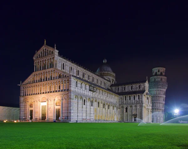Pisa cathedral éjszakai 06 — Stock Fotó