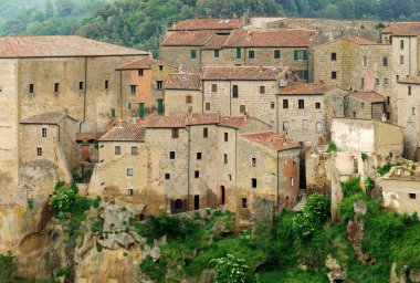 Sorano 02