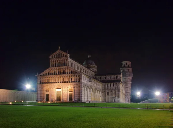 Pisa catedral noite 02 — Fotografia de Stock