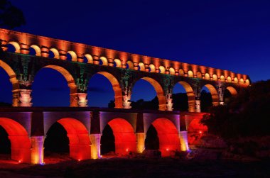 Pont du Gard night 01 clipart