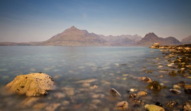 elgol sahilinde kayaların