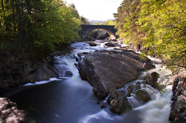 Watervallen bij invermoriston — Stockfoto