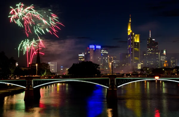 Feuerwerk über Frankfurt — Stockfoto