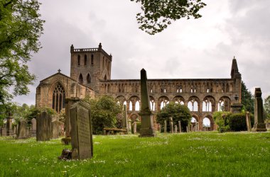 jedburgh manastır kalıntıları