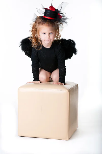Uma menina em um anjo — Fotografia de Stock