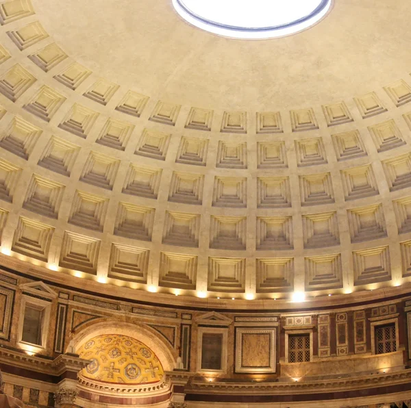 Belül a pantheon, Róma, Olaszország — Stock Fotó