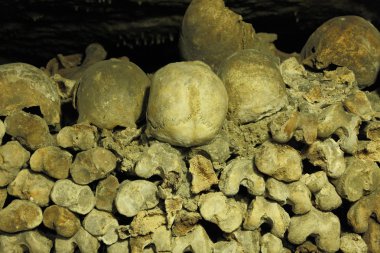 Les Catacombes, Paris