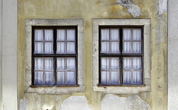 To gamle vinduer - Stock-foto
