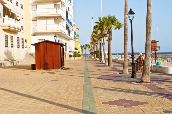Boulevard van het strand in rota, Spanje — Stockfoto