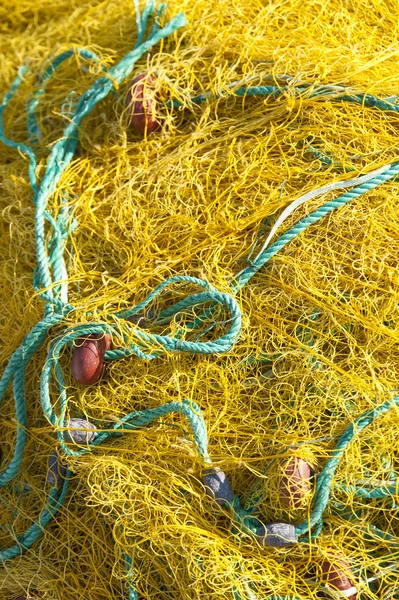 Balık ağlarına Sisam — Stok fotoğraf