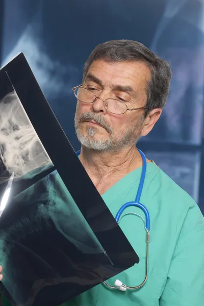 Doktor radyolog Xray incelenmesi