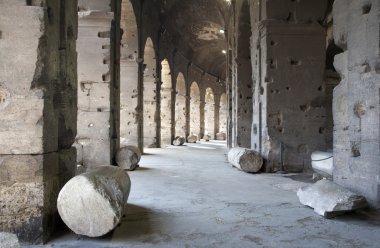 Roma - colosseum gözlerden