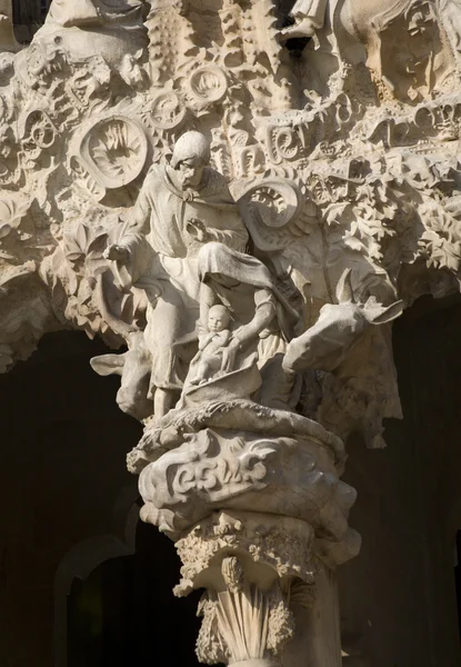 Barcelona - a Szent család Sagrada la Familia alkotnak. — Stock Fotó