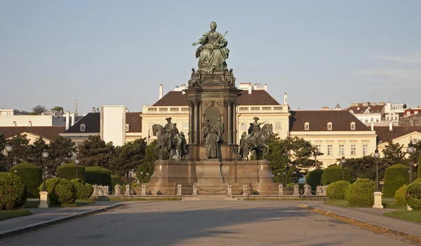 Viena - Maria Theresia memorial e praça — Fotografia de Stock