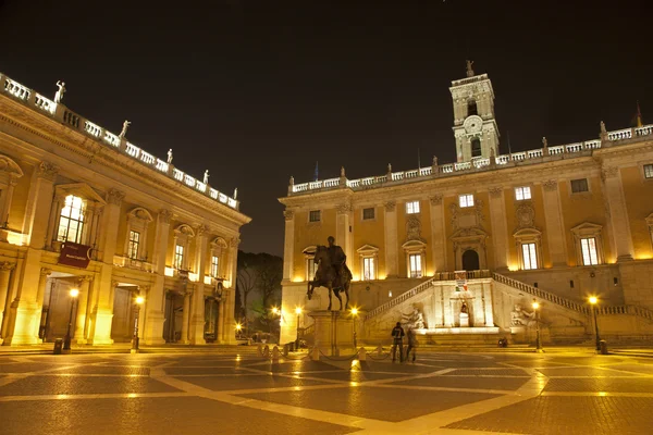 Řím - Capitolino - Campidoglio v noci — Stock fotografie