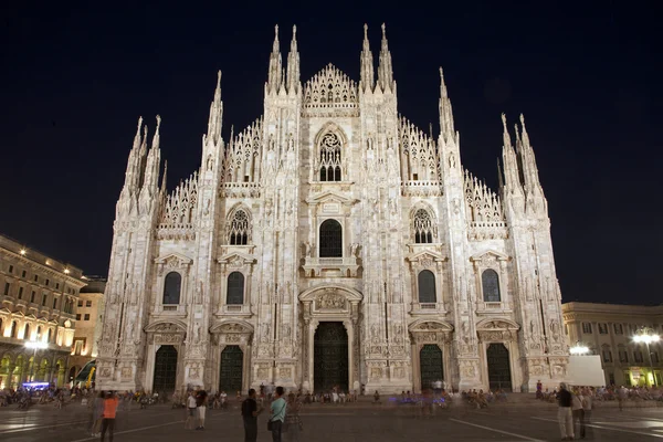 Mailand - dom bei Nacht — Stockfoto