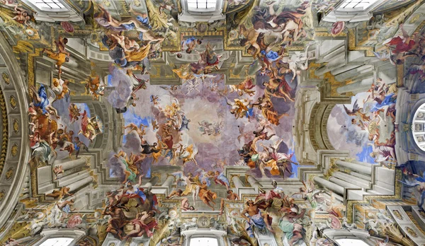 Рим - Кьеза-Сант-Игнацио-ди-Лойола - фреска — стоковое фото