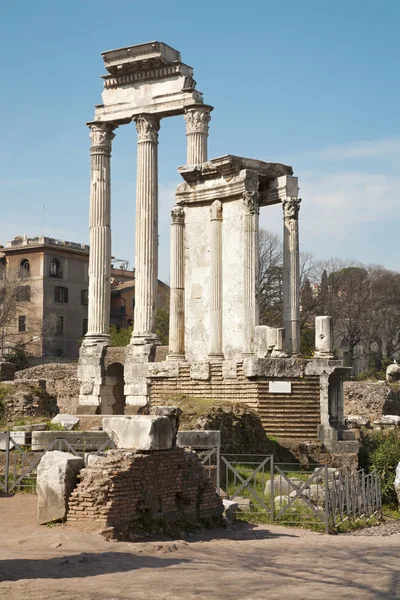 Řím - sloupky Forum romanum — Stock fotografie