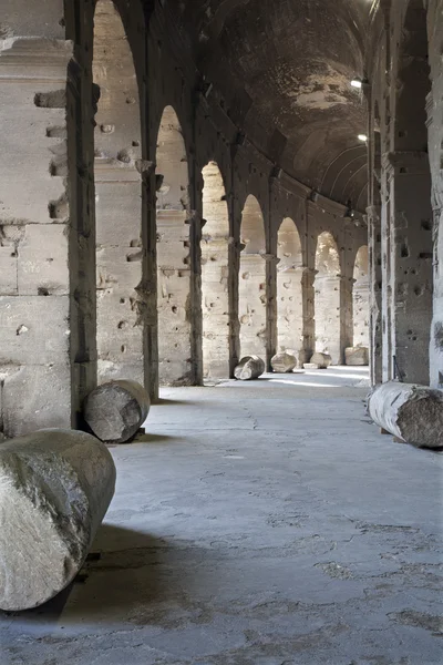 ローマ コロッセオの回廊 — ストック写真