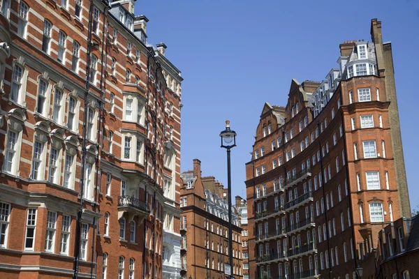 Londýn - typické cihlové domy — Stock fotografie