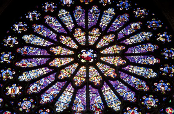 Paryż - rozeta w st.denis katedry — Zdjęcie stockowe