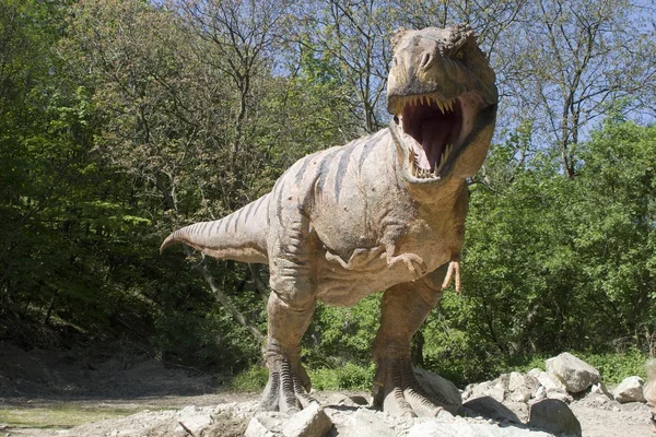 Tyrannosaures rex - Jardin zoologique de Bratislava — Photo
