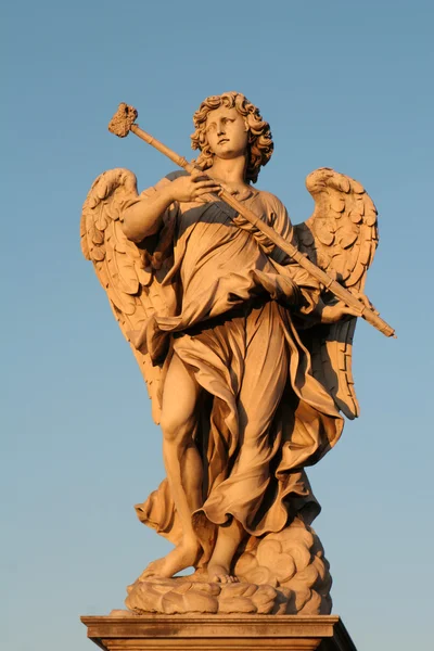 Rzym - anioł z gąbki z aniołem s most — Zdjęcie stockowe