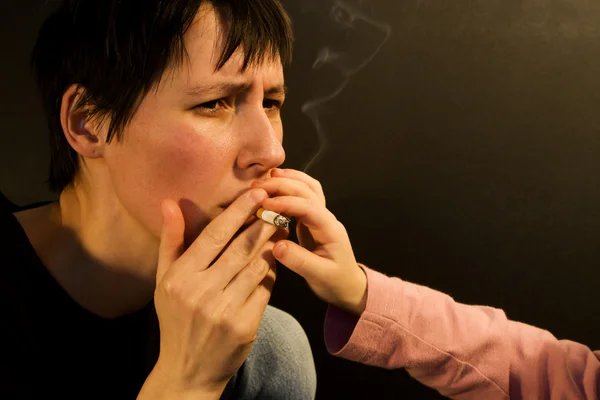 Nej för rökning av mor — Stockfoto