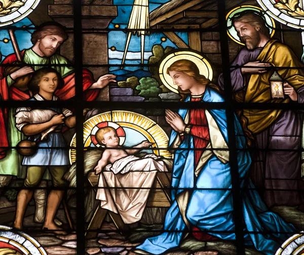 Berceau de Noël - vitrail de Banska Stiavnica - église St. Katharine — Photo