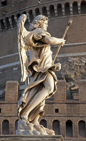 Rzym - anioł z Lance przez Domenico Guidi, Ponte Sant'Angelo - most aniołów — Zdjęcie stockowe