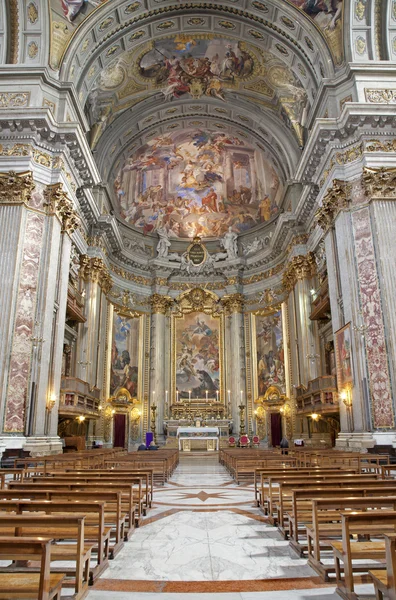 Roma - interior - altar principal da igreja de Il Jesu — Fotografia de Stock