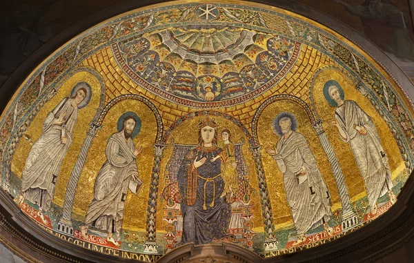 Roma - mosaico da Virgem Maria da abside da igreja de Francesca Romana — Fotografia de Stock