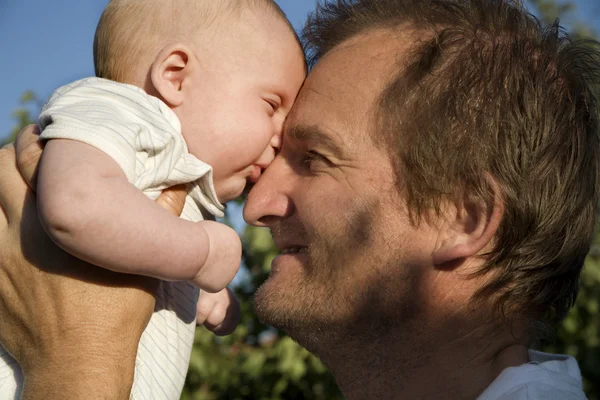 Father and baby — Stock Photo, Image