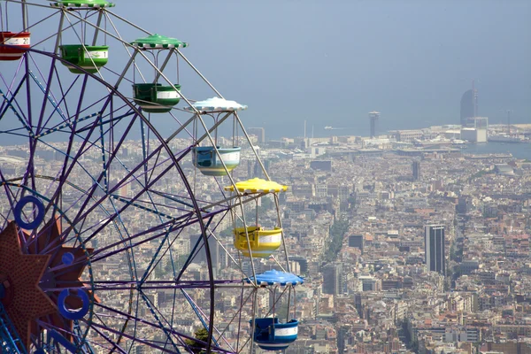Barcelona - outlook from Tibidabo hill and big whell — Stock Photo, Image