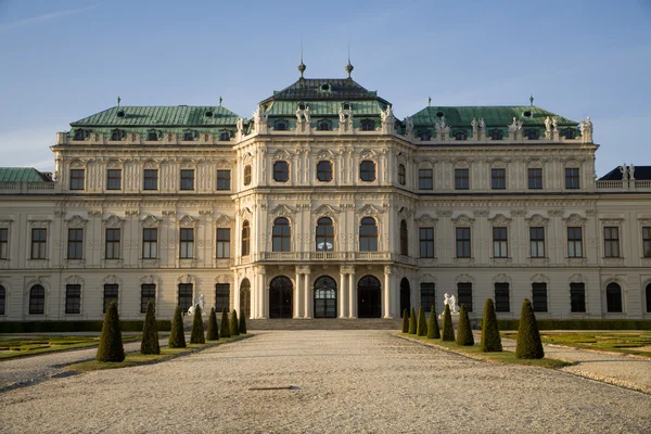 Vienna - Belvedere palace in morning — Stock Photo, Image