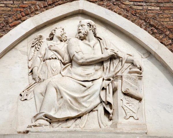 Rom - heiliges matthew relief aus der santa maria aracoeli kirche — Stockfoto