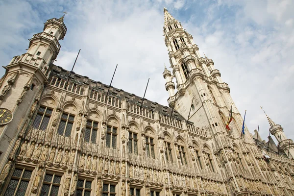 Bruksela - Ratusz w wieczór. Światowego Dziedzictwa UNESCO. — Zdjęcie stockowe