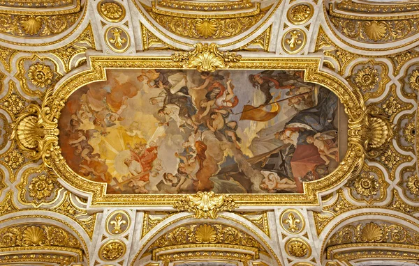 Roma - tetto della chiesa di San Luigi — Foto Stock