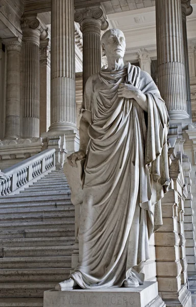 BRUSSELS - JUNE 22: Cicero statue from vestiubule of Justice palace on June 22. 2012 in Brussels. — Stock Photo, Image