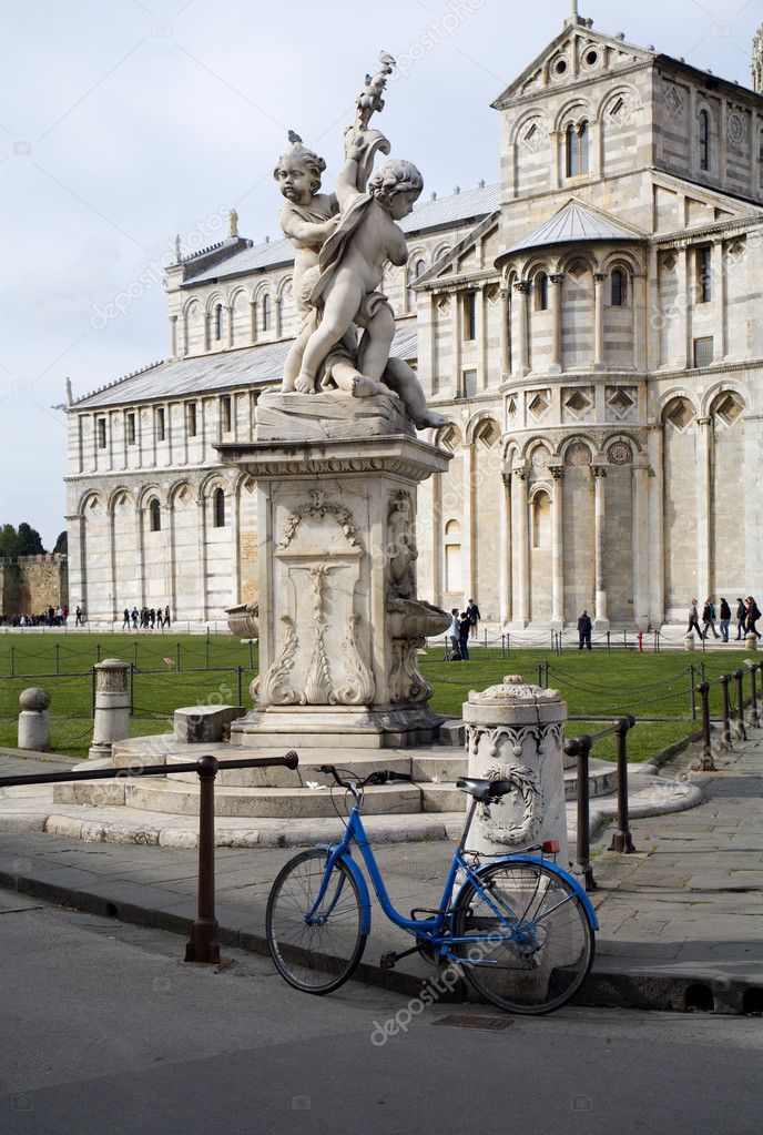 Pisa - fountain and Santa Maria Assunta cathedral