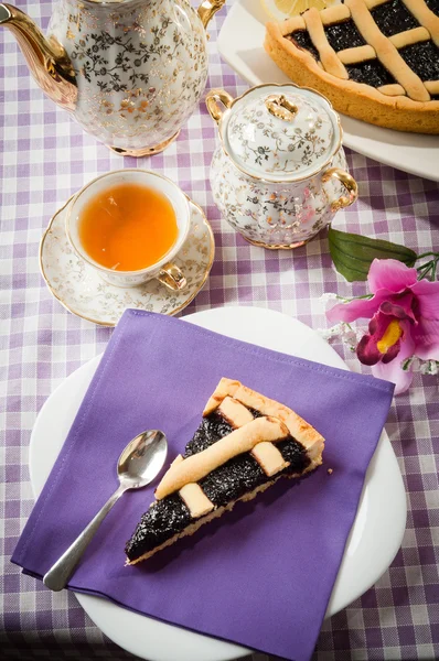 tart böğürtlen reçeli