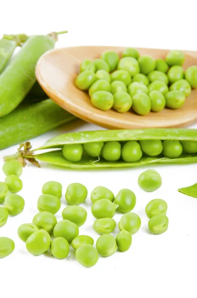 Fresh pea fruit with green leaf — Stock Photo, Image
