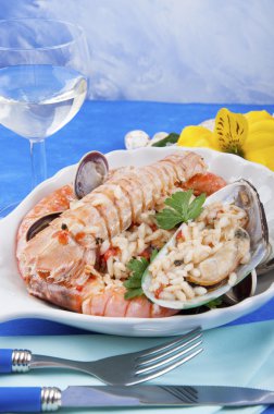 I pirated rice with seafood seafood clipart