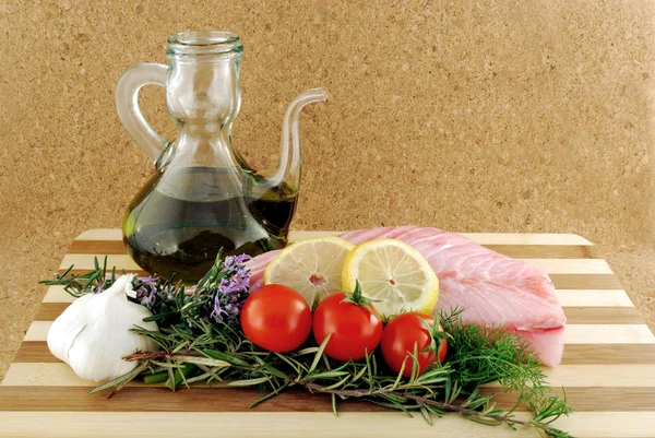 Peixe e carne a cozinhar — Fotografia de Stock