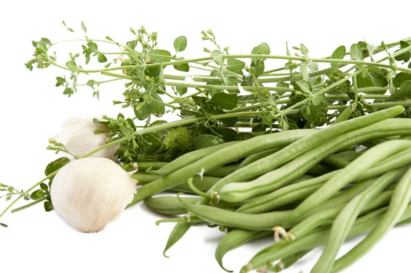 Green beans with mint and garlic — Stock Photo, Image