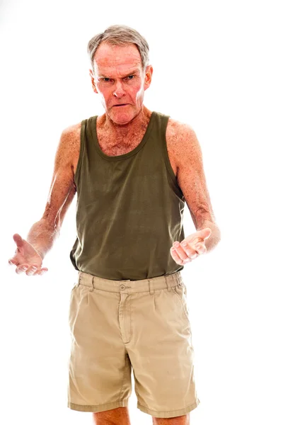 Виразні добре дивлячись старший чоловік випадковий літніх одягнені білі стіни. щасливі, смішний і характерні. ізольовані. Студія постріл. — Stock Fotó