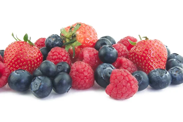 Bleuets, framboises et fraises — Photo