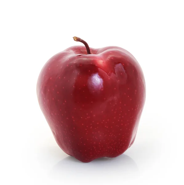 Červené jablko na bílém pozadí — Stock fotografie