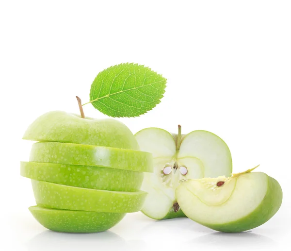 Green apple sliced — Stock Photo, Image