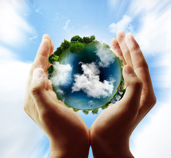 Земной шар в его руках
